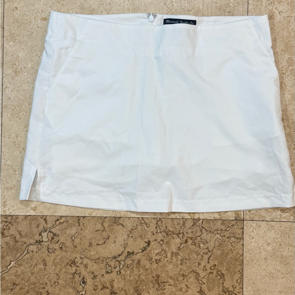 Women's White Montauk Tackle Company Skort size 4 - Picture 2 of 4